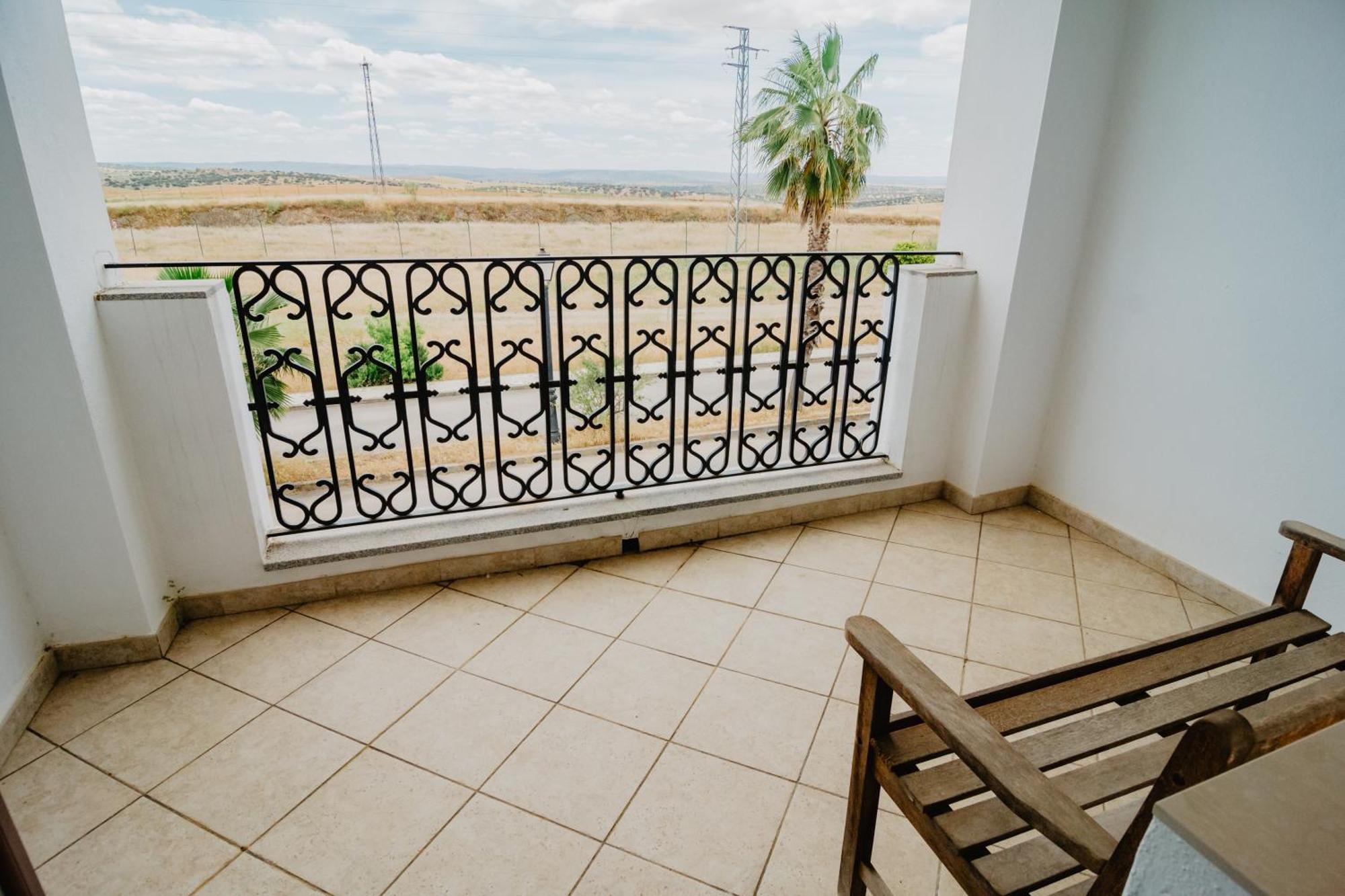 Hotel Hacienda Don Manuel Granja de Torrehermosa Dış mekan fotoğraf