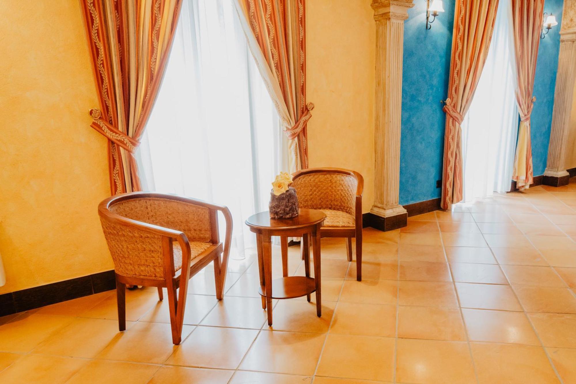Hotel Hacienda Don Manuel Granja de Torrehermosa Dış mekan fotoğraf