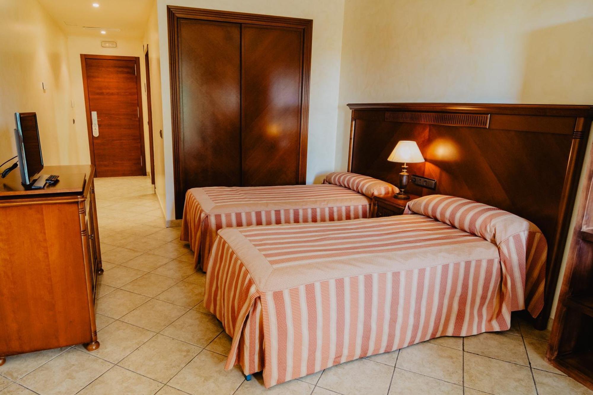Hotel Hacienda Don Manuel Granja de Torrehermosa Dış mekan fotoğraf